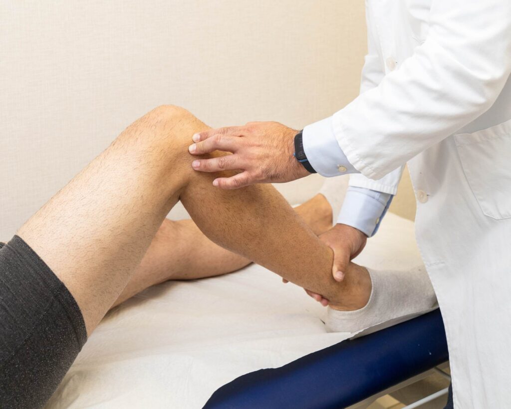 Treatment Options for Sciatica-Related Knee Pain